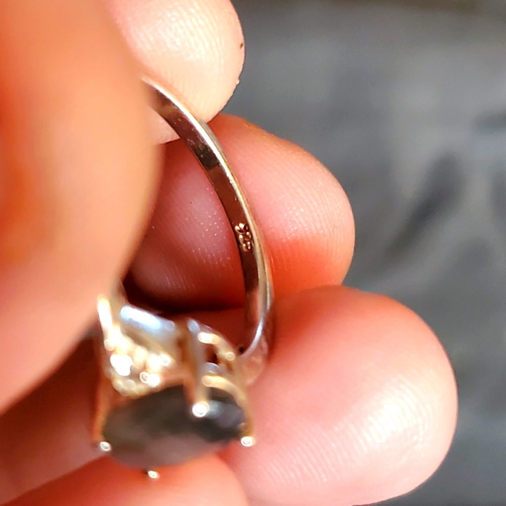 Ring - Picture 6 of 6